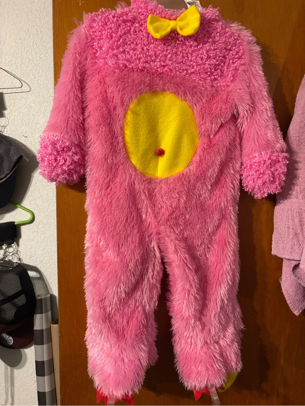 Rubie's Pinky winky monster Costume with Yellow Belly and Bow